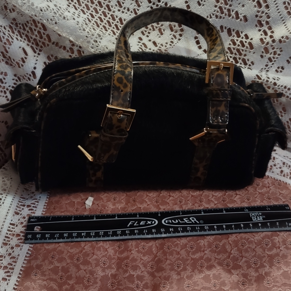 Hype hair and (faux) leather bag